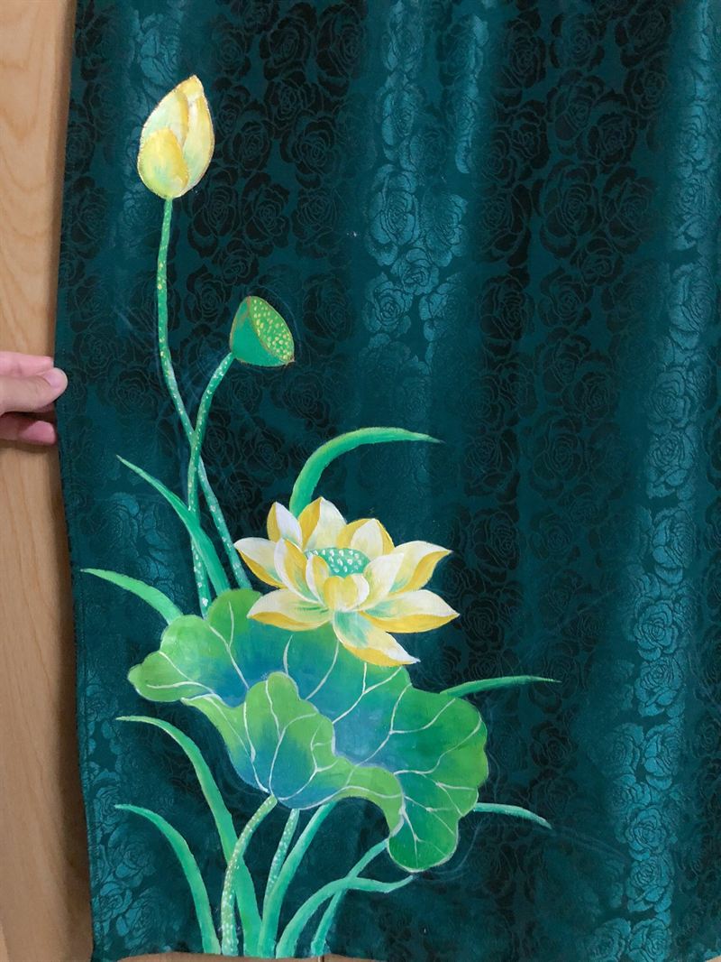 Vải áo dài vẽ tay thủ công họa tiết thiết kế độc quyền may áo dài siêu đẹp  độc đáo tại Vẽ Áo Dài Brahma